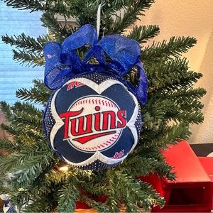 MLB Minnesota Twins 4” Hand Crafted Quilted Christmas ornament